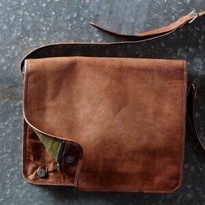 Men's Leather Messenger Bag, Carbon to Cobalt NWOT